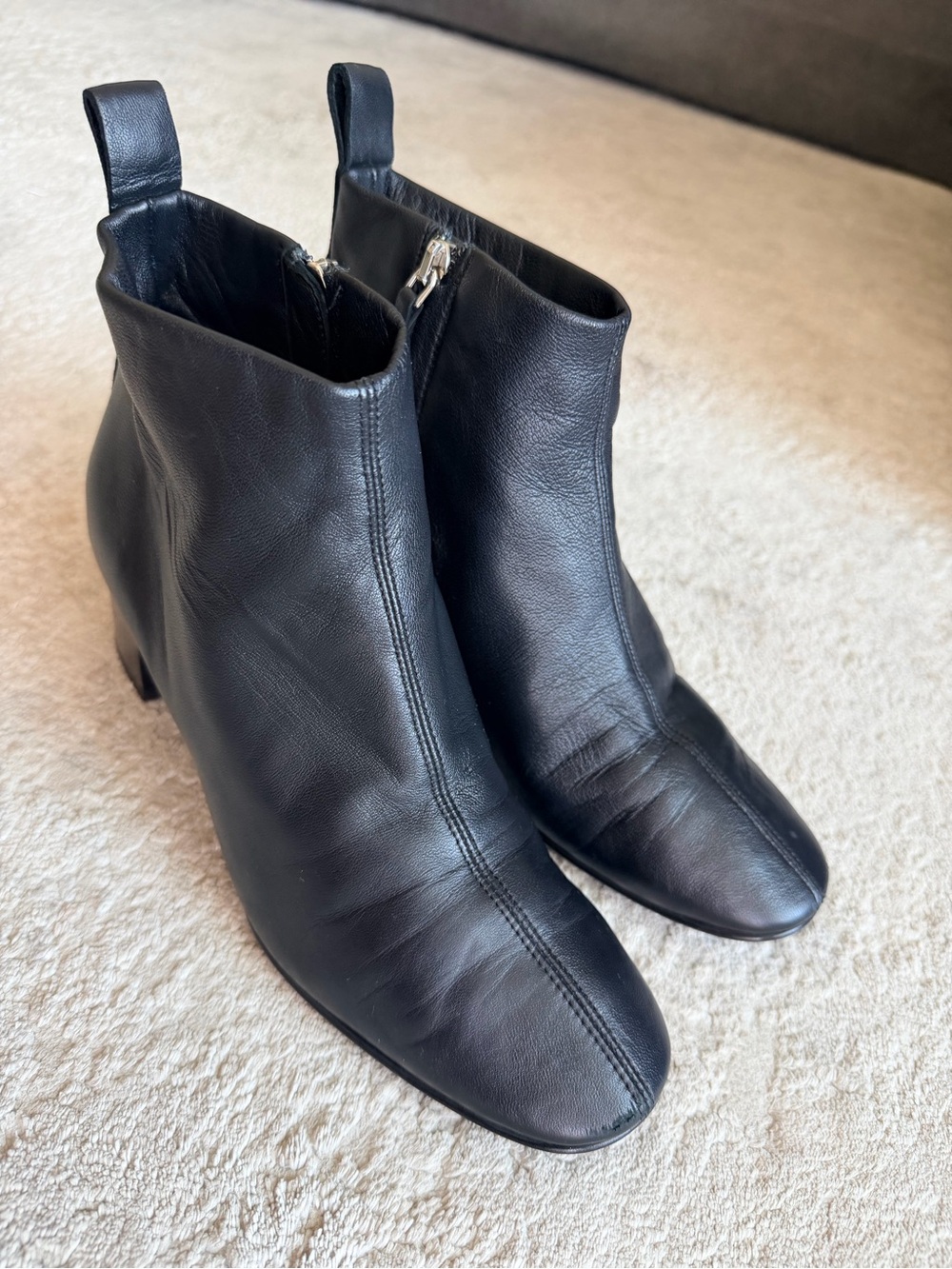 Everlane Black Leather Ankle Boots Size 6.5 Made in Italy